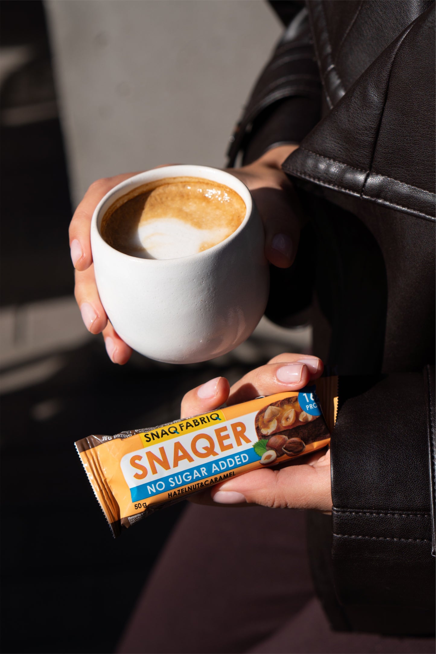 Батончик Snaq Fabriq - Фундук и карамель 50г